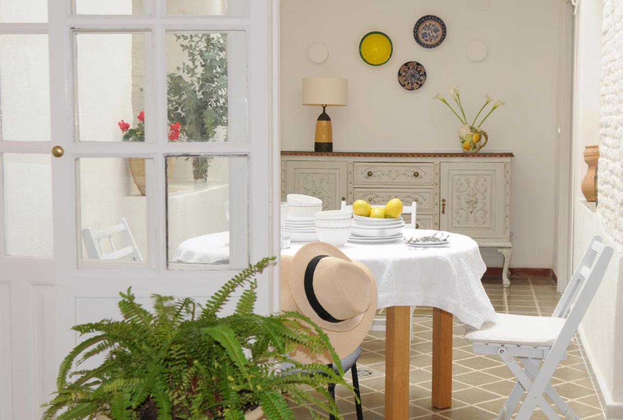 הוילה Casa Leon Blanco Carmona Reformada Centrica Con Chimenea Y Terraza Con Vistas מראה חיצוני תמונה